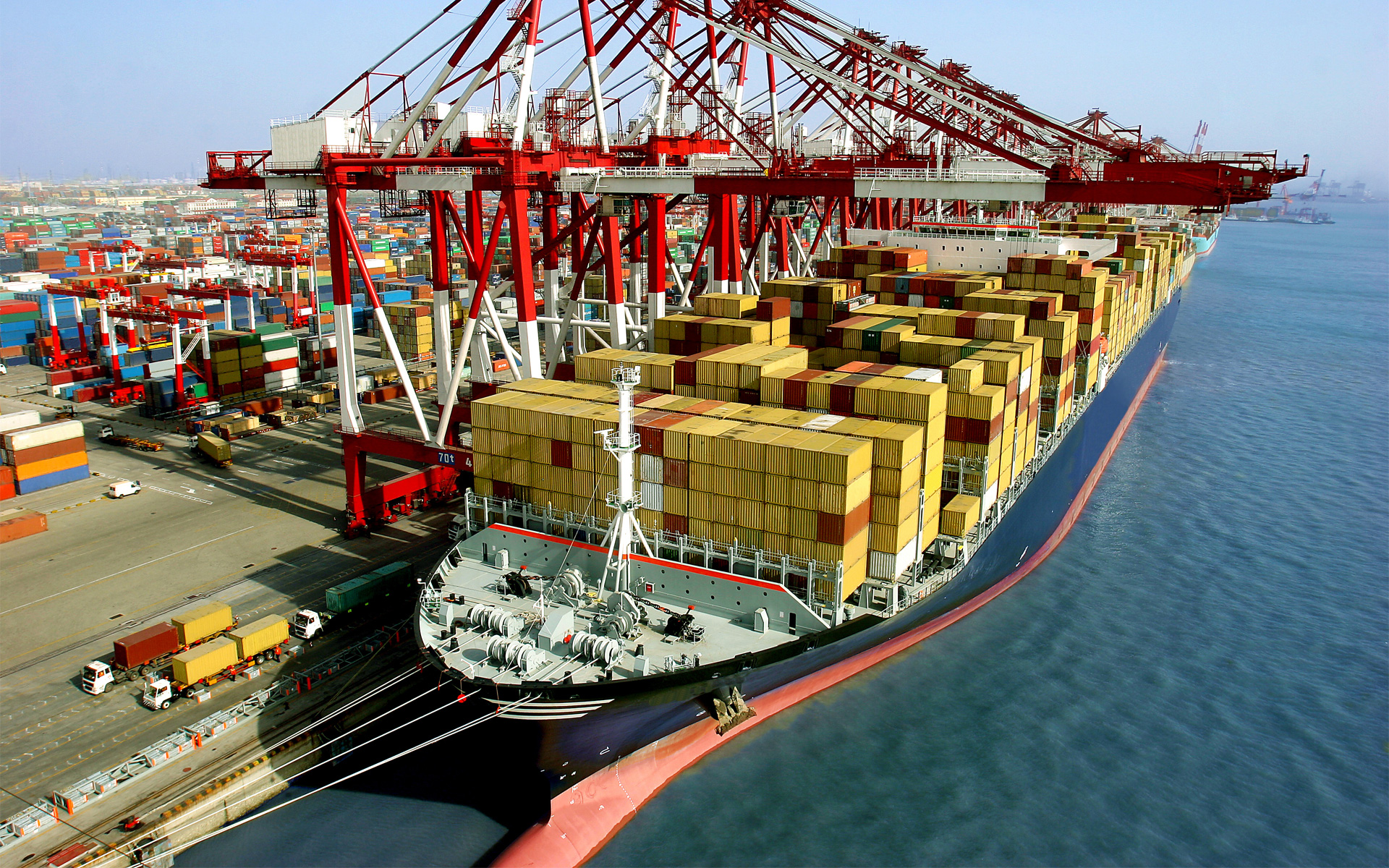 Monitorowanie środków transportu, portów morskich i lotnisk